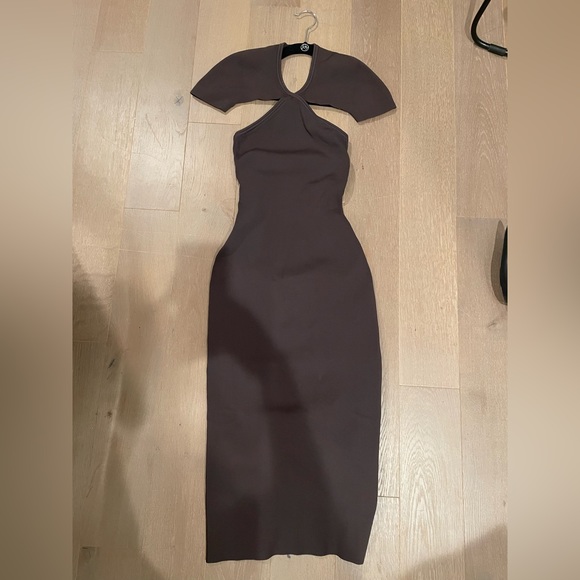 SOLD - KHAITE Piera Dress in Brown (cutout detail) - Picture 6 of 6